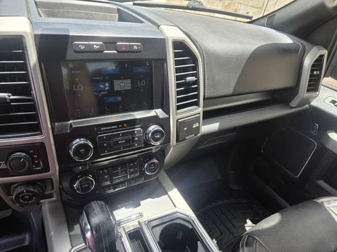 Used 2017 Ford F150 Lariat image 13