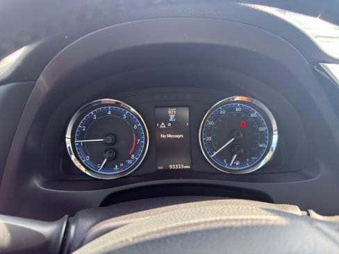 Used 2019 Toyota Corolla XLE image 10
