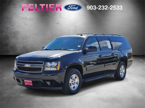 Used 2013 Chevrolet Suburban LS image 3