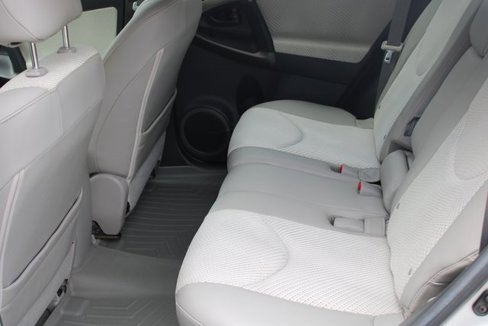 Used 2012 Toyota RAV4 EV image 17