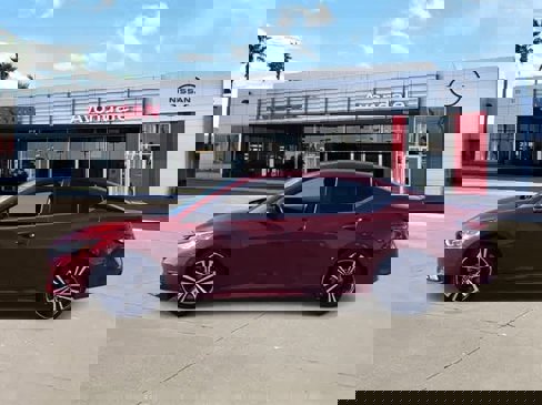 Used 2021 Nissan Sentra SR image 3