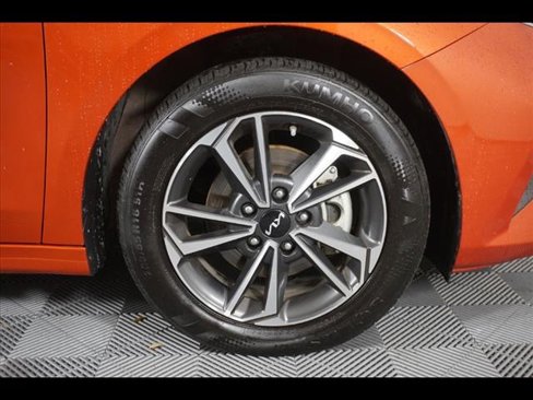 Used 2024 Kia Forte LXS image 30