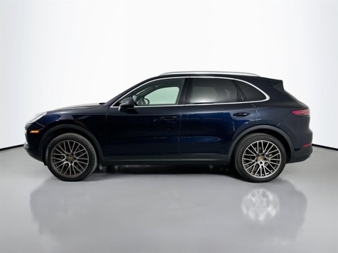 Certified 2023 Porsche Cayenne image 2