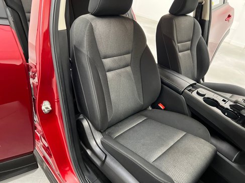 Used 2024 Nissan Rogue SV image 23