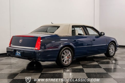 Used 2008 Cadillac DTS Luxury III image 11