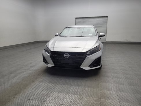 Used 2023 Nissan Altima 2.5 SV image 15