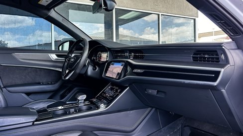 Used 2021 Audi S6 Premium Plus w/ Black Optic Package image 27