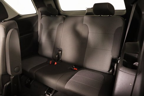 Used 2021 Chevrolet Traverse LT image 14