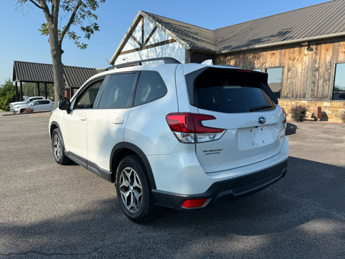Used 2021 Subaru Forester Premium image 2