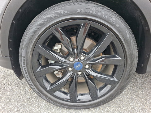 Used 2018 Ford Escape SE w/ SE Sport Appearance Package image 9