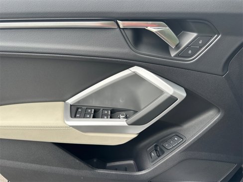 New 2025 Audi Q3 2.0T Premium image 27