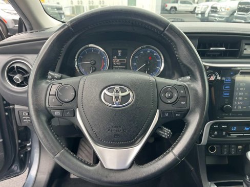 Used 2019 Toyota Corolla XLE image 16
