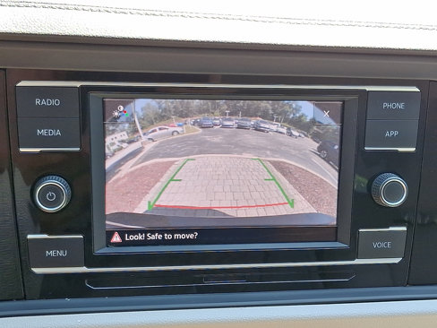Certified 2022 Volkswagen Jetta S image 18