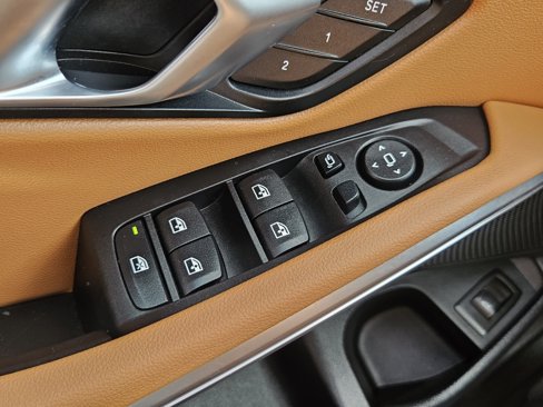 Certified 2024 BMW 330i Sedan w/ Premium Package image 37