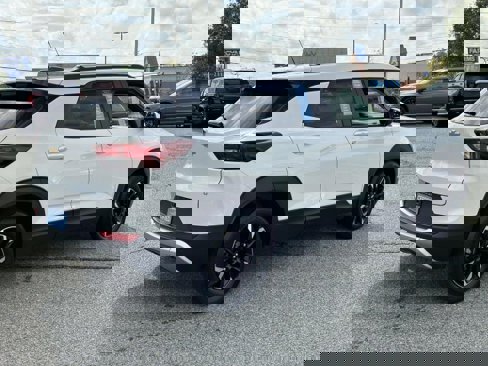 Certified 2023 Chevrolet TrailBlazer LT w/ Convenience Package image 5