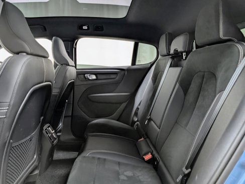 Used 2023 Volvo C40 P8 Recharge Plus image 18