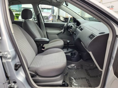 Used 2007 Ford Focus SE image 12