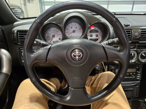 Used 2001 Toyota MR2 image 21