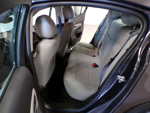 Used 2016 Chevrolet Cruze LT image 12