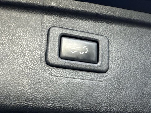 Used 2019 Subaru Outback 2.5i Premium image 10