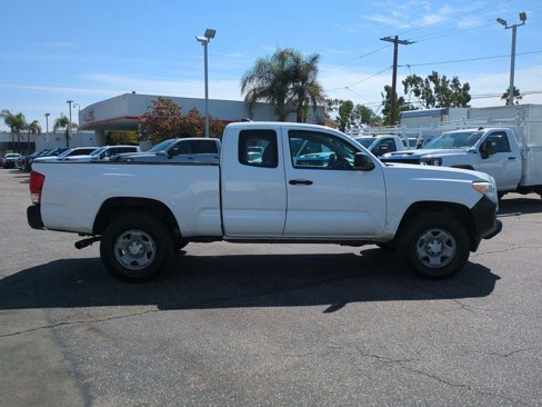 Used 2017 Toyota Tacoma SR image 27