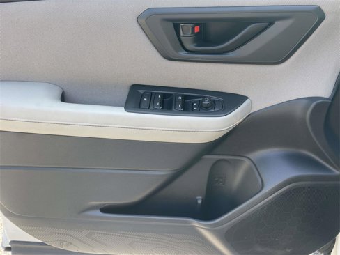 Used 2025 Subaru Forester w/ Convenience Package #1 image 9