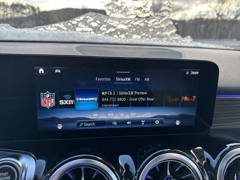 New 2025 Mercedes-Benz GLB 250 4MATIC image 22