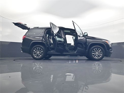 Used 2018 GMC Acadia SLT image 34
