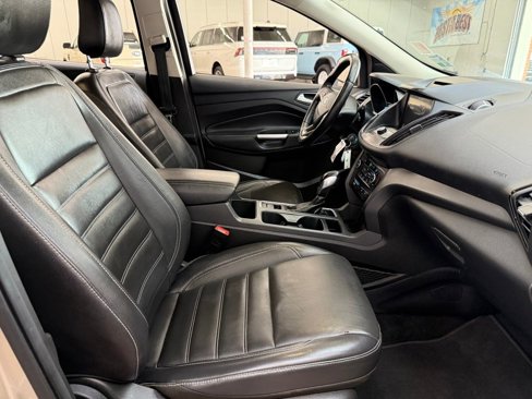 Used 2018 Ford Escape SEL image 10