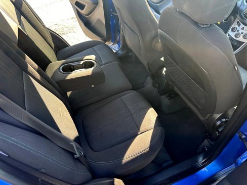 Used 2016 Chevrolet Trax LT w/ LT Sun and Sound Package image 34