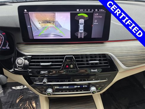 Certified 2022 BMW 530i w/ Premium Package image 25