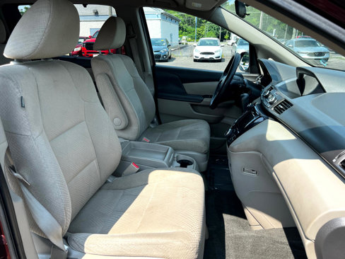 Used 2016 Honda Odyssey SE image 19