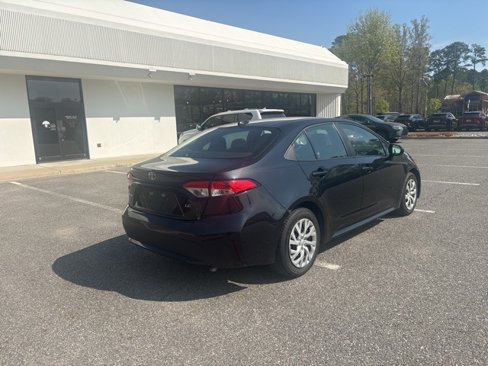 Used 2021 Toyota Corolla LE image 7