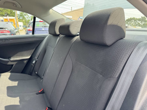Used 2016 Volkswagen Jetta S image 23