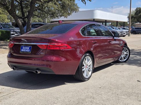 Used 2016 Jaguar XF Prestige image 5