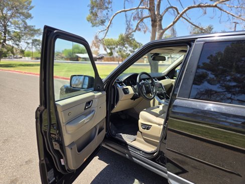 Used 2009 Land Rover Range Rover Sport HSE image 9