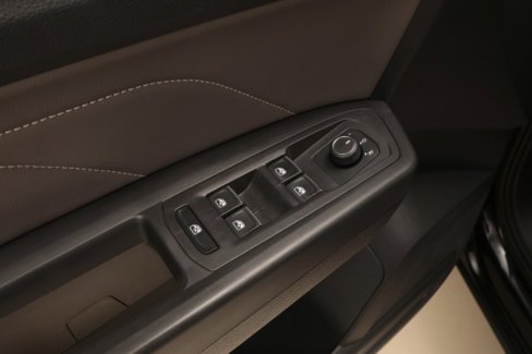 Used 2022 Volkswagen Atlas Cross Sport SE image 31