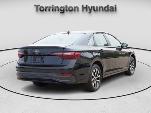 Used 2024 Volkswagen Jetta S image 7