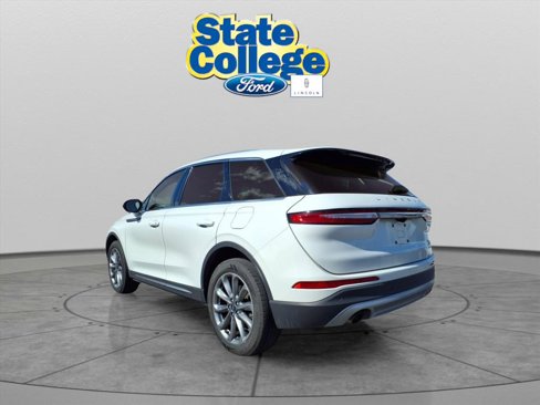 Used 2021 Lincoln Corsair AWD w/ Premium Package image 6