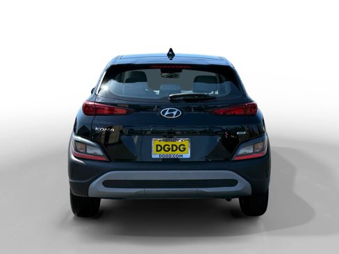 Used 2023 Hyundai Kona SE image 4