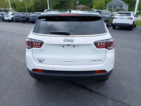 Used 2024 Jeep Compass Limited image 6