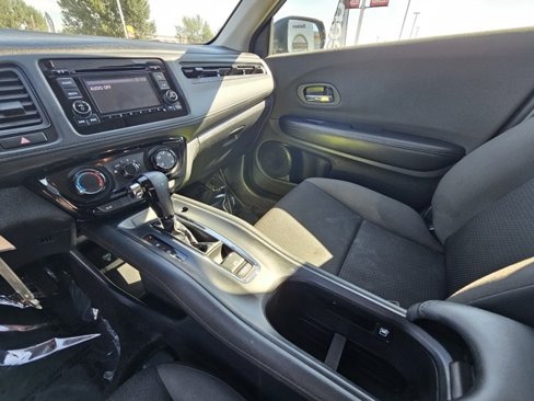 Used 2021 Honda HR-V LX image 18