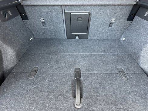 Certified 2023 Volvo XC40 Recharge Ultimate image 14