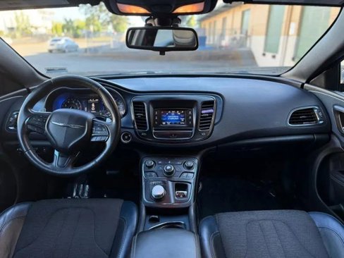 Used 2015 Chrysler 200 S image 16