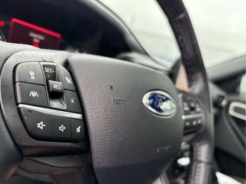 Used 2020 Ford Explorer XLT w/ Equipment Group 202A image 12