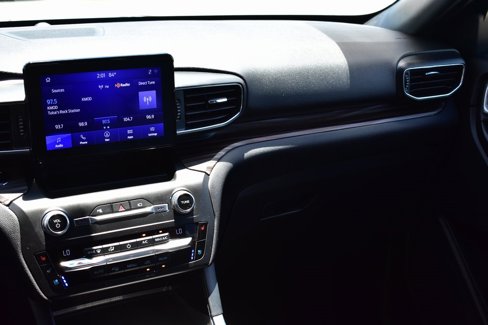 Used 2020 Ford Explorer Limited image 35
