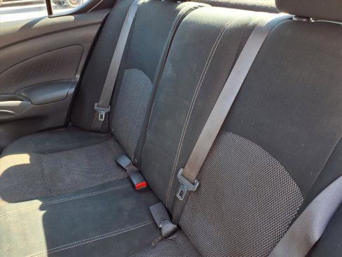 Used 2019 Nissan Versa SV image 6