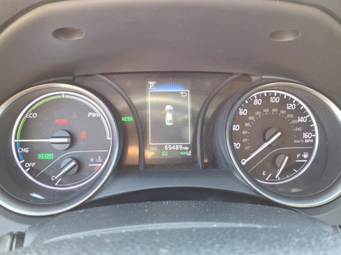 Certified 2021 Toyota Camry SE image 11