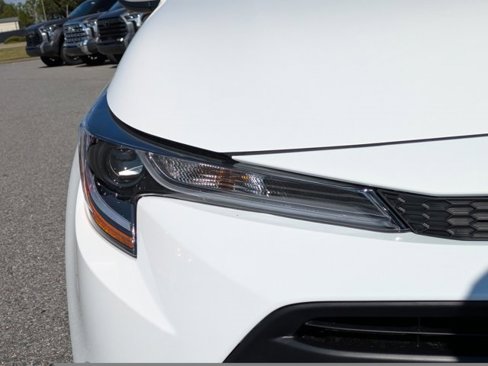 New 2025 Toyota Corolla LE image 10