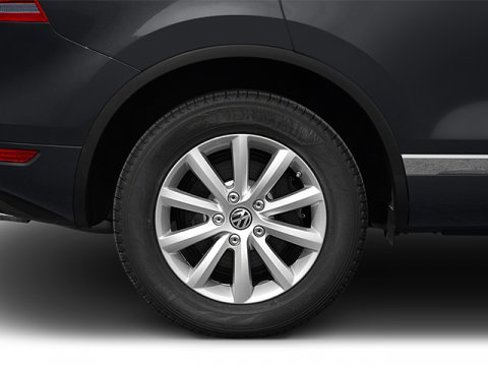 Used 2014 Volkswagen Touareg TDI image 11